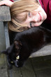 kind mit Katze