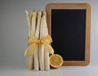 Spargel mit Tafel