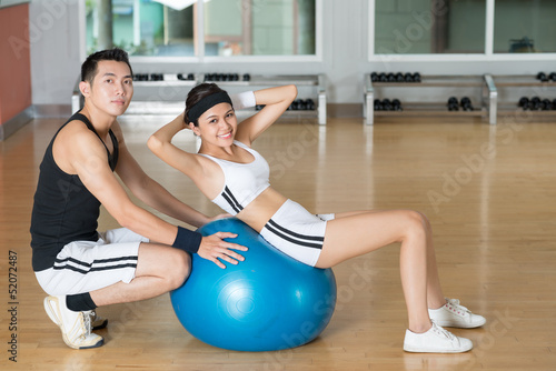 Photo: Fitness-ball sit-ups Fitness-ball sit-ups