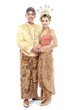 traditional java wedding couple