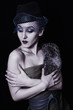 Foto: Retro portrait of a beautiful young woman Retro portrait of a beautiful young woman