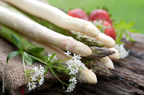 Photo: Frischer Spargel Frischer Spargel