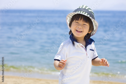 Photo: 海で遊ぶ子供 海で遊ぶ子供