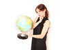 Foto: junge Frau mit Globus junge Frau mit Globus