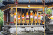 Foto: Hindu food offering in a Tampak Siring temple, Bali Hindu food offering in a Tampak Siring temple, Bali