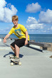 Photo: Junger Skateboarder / Longboarder Junger Skateboarder / Longboarder