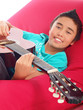 junge mit gitarre