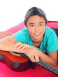 Foto: junge mit gitarre junge mit gitarre