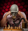 mann mit gasmaske beim schachspielen 6