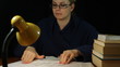 Vídeo: Frustrated woman folding paper Frustrated woman folding paper