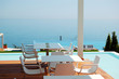 Foto: Sea view restaurant at the modern luxury hotel, Pieria, Greece Sea view restaurant at the modern luxury hotel, Pieria, Greece