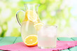 Foto: Citrus lemonade in pitcher and glasses Citrus lemonade in pitcher and glasses