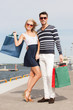 Foto: young couple in duty free shop young couple in duty free shop