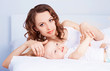 Foto: mother and daughter mother and daughter
