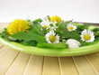 Foto: Salat mit Wildkräutern Salat mit Wildkräutern