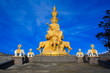 Foto: The golden buddha of Emeishan peak, China The golden buddha of Emeishan peak, China