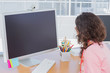 Foto: Woman working in creative office Woman working in creative office