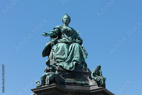 Photo: Maria Theresia Denkmal Maria Theresia Denkmal