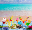 Foto: Colorful many tropical Cocktails in tropical blue wood Colorful many tropical Cocktails in tropical blue wood