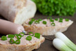 baguette mit deftiger leberwurst