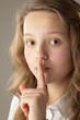 Finger on Lips, Tsss