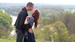 Vídeo: Happy couple in the park Happy couple in the park