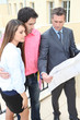 Foto: Couple with realtor Couple with realtor