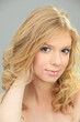 Foto: Portrait of a young woman Portrait of a young woman