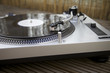 Foto: Plattenspieler mit Vinyl Plattenspieler mit Vinyl