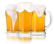 Foto: Frosty glass of light beer set isolated Frosty glass of light beer set isolated