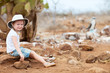 Foto: Little girl at Galapagos islands Little girl at Galapagos islands