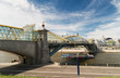Foto: Bogdan Khmelnitsky bridge near the Kievsky railway station in Mo Bogdan Khmelnitsky bridge near the Kievsky railway station in Mo