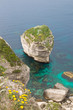 Ein Fels in der Brandung als Hintergrund - Meer, maritim