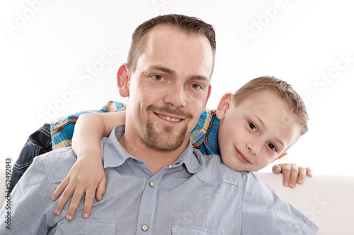 Photo: Gesicht von Vater und Sohn lachend isoliert Gesicht von Vater und Sohn lachend isoliert