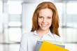 Foto: Portrait of young business woman Portrait of young business woman