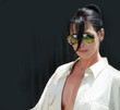 Frauenportrait mit Sonnenbrille