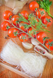 rice noodles and tomato