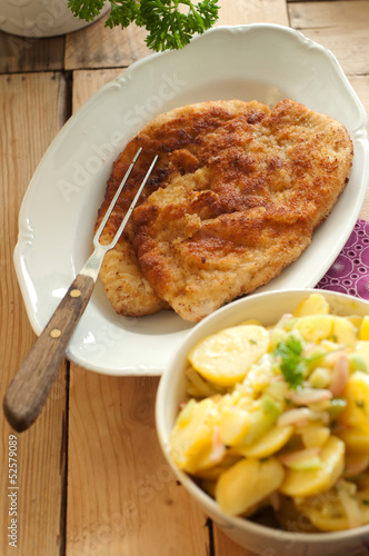 Photo: Kartoffelsalat mit Schnitzel Kartoffelsalat mit Schnitzel