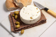 caciotta con olive