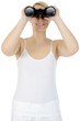 Junge Frau schaut durch Fernglas