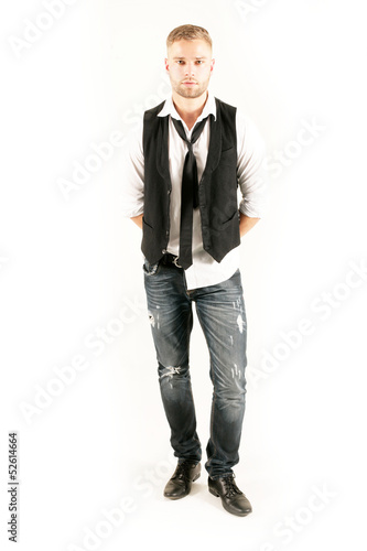 Photo: attraktives männliches Model im Studio attraktives männliches Model im Studio