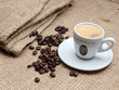 Espresso Tasse und Bohnen
