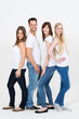 Foto: Gruppe fröhlicher, junger Menschen Gruppe fröhlicher, junger Menschen