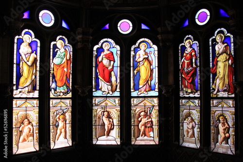 Photo: Vitraux, Château de Blois Vitraux, Château de Blois