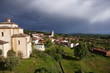 Jarandilla de la Vera, pueblo y campos en primavera
