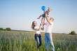 Foto: happy family outdoor happy family outdoor