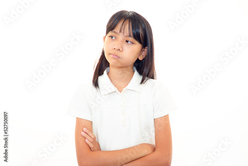 Photo: 不満な様子の女の子 不満な様子の女の子