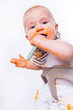 baby beim essen