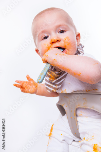 Photo: baby beim essen baby beim essen