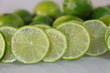 Lemonen aufgeschnitten